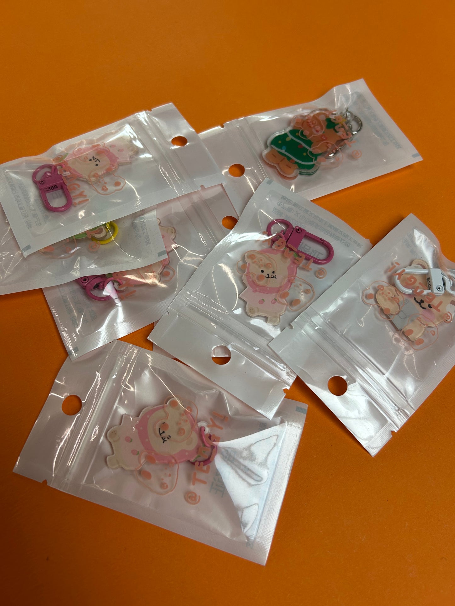 Kawaii Garage/Faulty Sale 🧡👑 1x zipper buddy mini hanger (#94)