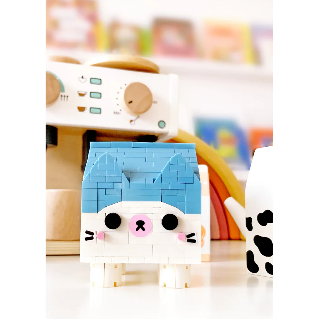Momiji Mini Bricks - Build your own Momiji Doll - Gary
